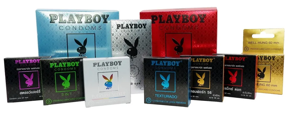 กล่องกระดาษเมทัลไลซ์หลายขนาด สีฟ้า เงิน แดง ดำ และทอง